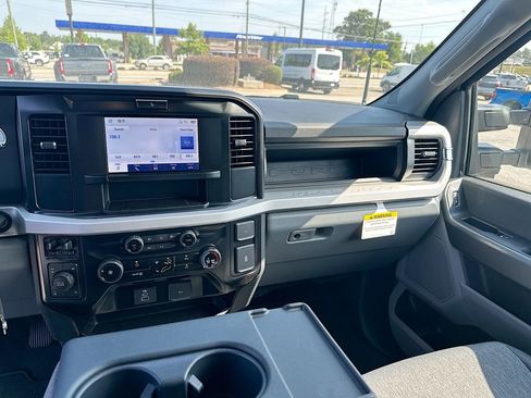 New 2026 Ford F250 XL w/ STX Appearance Package AWD/4WD image 20