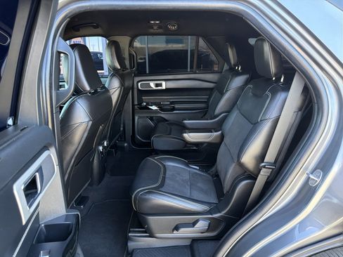 Used 2022 Ford Explorer ST w/ ST Street Pack image 10