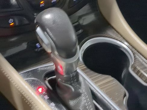 Used 2019 Buick Envision Essence AWD/4WD image 34