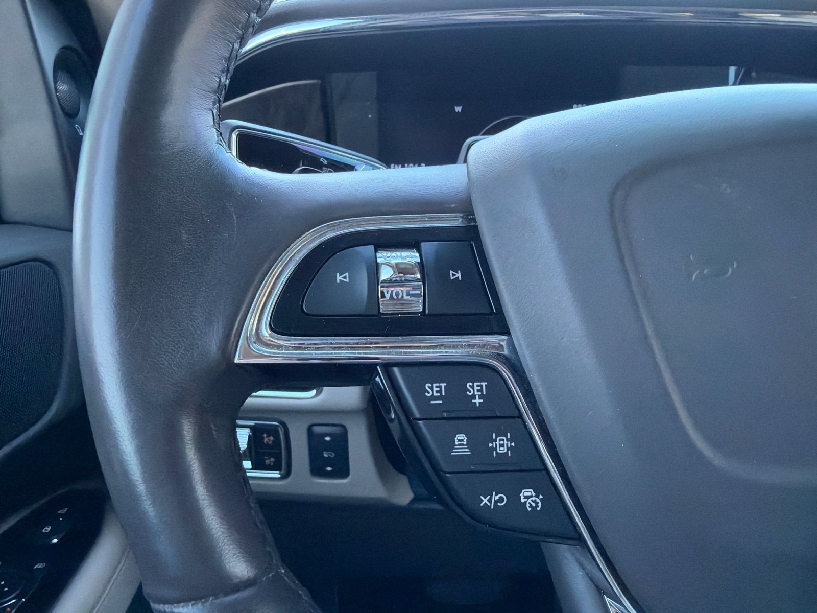 Used 2024 Lincoln Navigator Premiere AWD/4WD image 20