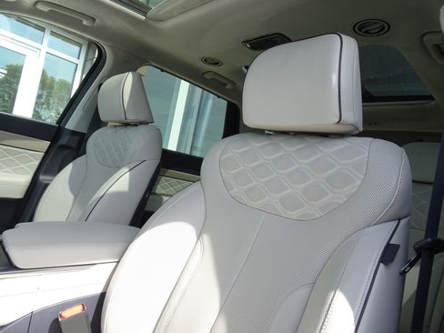 Used 2021 Hyundai Palisade Calligraphy image 11