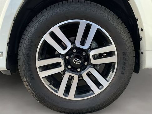 Used 2023 Toyota 4Runner Limited RWD image 17