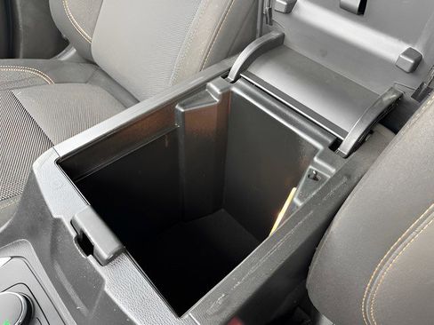Certified 2021 Chevrolet Traverse LT FWD image 20