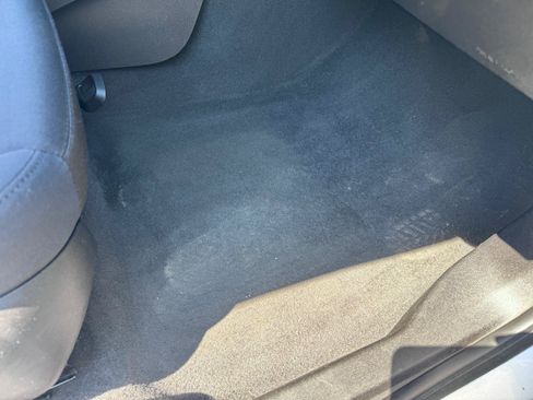 Used 2016 Chevrolet Malibu LT FWD image 18
