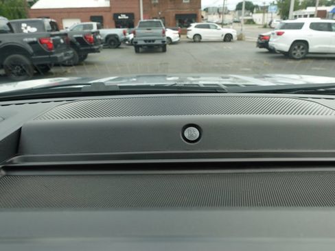 Used 2025 Ford F150 Lariat AWD/4WD image 47