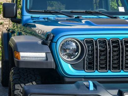 Used 2024 Jeep Wrangler Unlimited Rubicon 4xe w/ Convenience Group