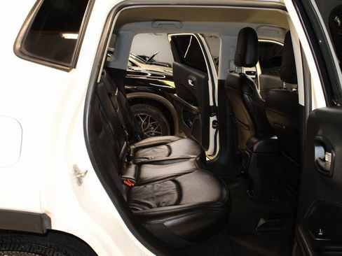 Used 2021 Jeep Compass Limited image 14