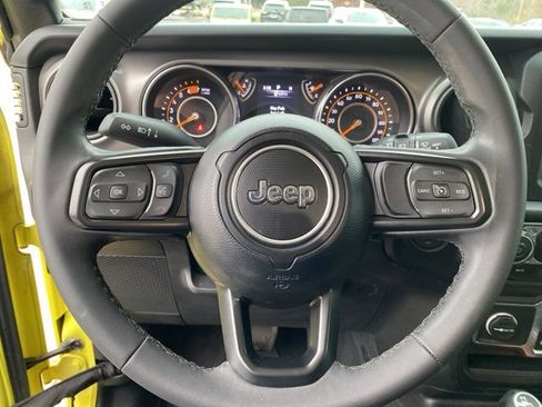 Certified 2023 Jeep Wrangler Willys image 17