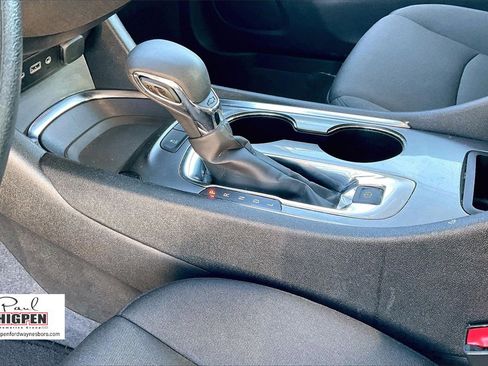 Used 2024 Chevrolet Malibu LT image 14