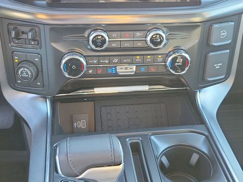 New 2025 Ford F150 Platinum w/ Equipment Group 702A High image 30