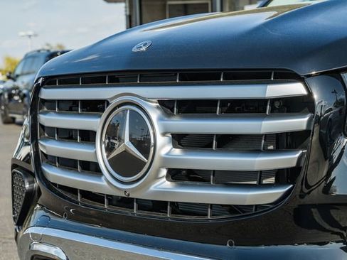 New 2026 Mercedes-Benz GLS 450 4MATIC image 12