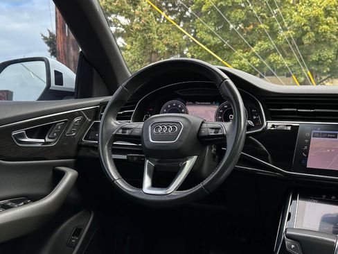 Used 2019 Audi Q8 Prestige w/ Adaptive Chassis Package AWD/4WD image 13