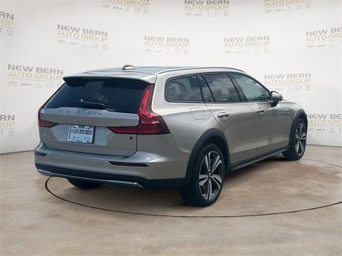 New 2026 Volvo V60 B5 Cross Country Plus w/ Protection Package Premier image 5