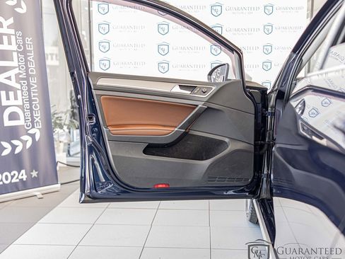 Used 2017 Volkswagen Golf Alltrack AWD/4WD image 30