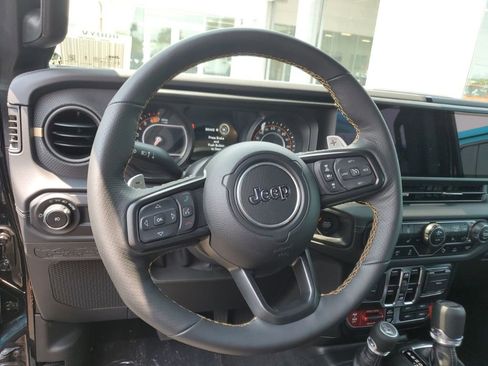 New 2025 Jeep Wrangler Unlimited Rubicon 392 image 9