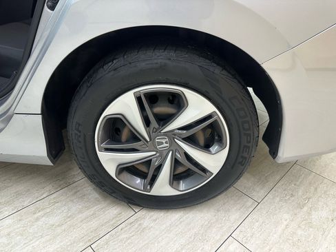 Used 2019 Honda Civic LX image 32