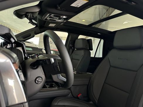 New 2026 GMC Yukon Denali w/ Advanced Technology Package AWD/4WD image 14