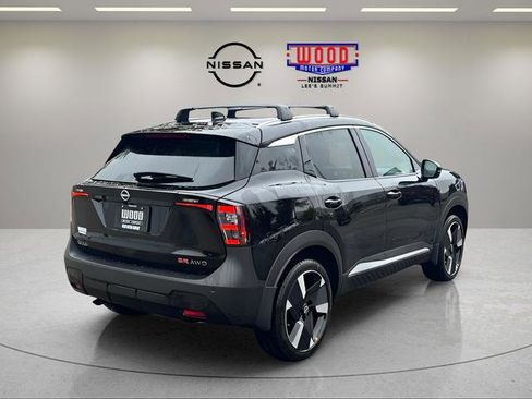 New 2026 Nissan Kicks SR AWD/4WD image 3