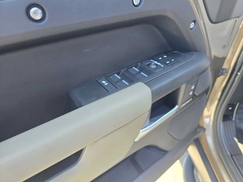 Used 2025 Land Rover Defender 110 S AWD/4WD image 21