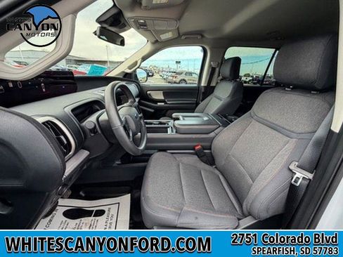 Used 2025 Ford Expedition Max Active AWD/4WD image 5