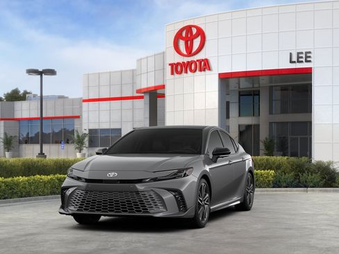 New 2026 Toyota Camry XSE AWD/4WD image 18
