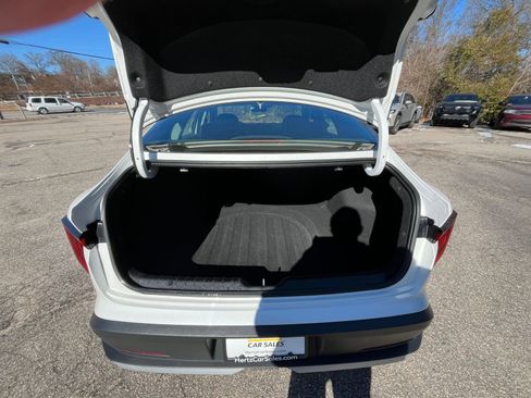 Used 2025 Kia K4 LXS image 29