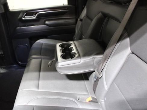 Used 2024 GMC Sierra 2500 SLT w/ SLT Convenience Package image 23