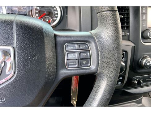 Used 2015 RAM 1500 Express AWD/4WD image 17