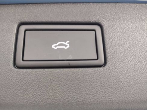 New 2026 Volkswagen Tiguan SE AWD/4WD image 19