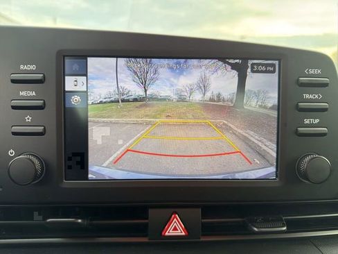 Used 2025 Hyundai Elantra Sport image 24