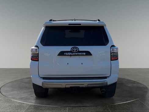 Used 2020 Toyota 4Runner TRD Off-Road AWD/4WD image 8