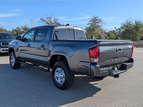 Used 2021 Toyota Tacoma SR w/ SR Convenience Package image 7