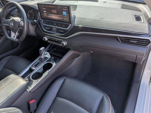Used 2023 Nissan Altima 2.5 SR w/ SR Premium Package FWD image 21