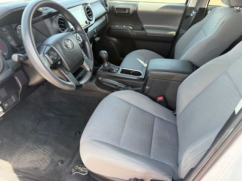 Used 2022 Toyota Tacoma SR AWD/4WD image 17
