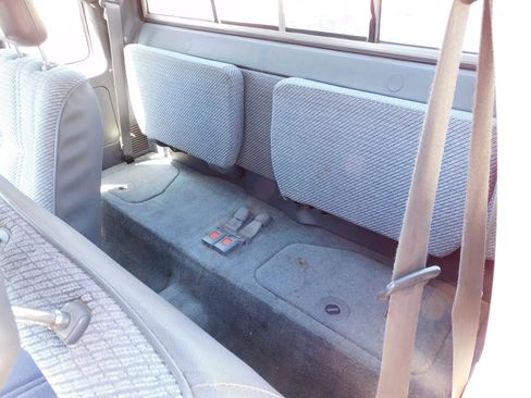 Used 1994 Toyota Pickup DX image 11