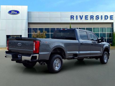 New 2026 Ford F250 XL w/ XL Chrome Package AWD/4WD image 7