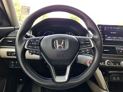 Used 2021 Honda Accord EX-L image 11