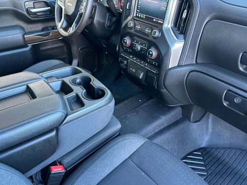 Used 2023 Chevrolet Silverado 2500 LT w/ Convenience Package image 18