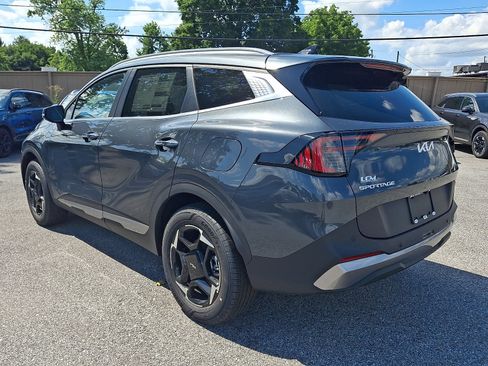 New 2026 Kia Sportage EX AWD/4WD image 4