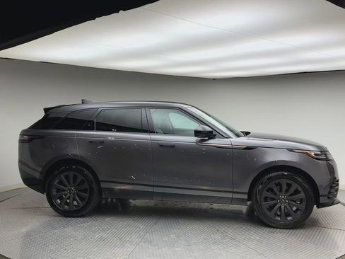 Used 2019 Land Rover Range Rover Velar R-Dynamic SE image 9