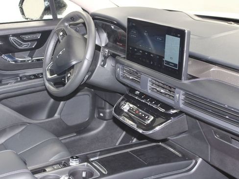 New 2026 Lincoln Corsair Reserve image 30