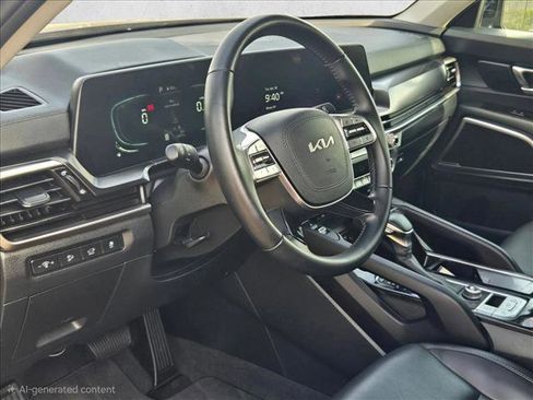 Used 2025 Kia Telluride S AWD/4WD image 15