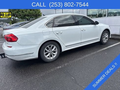 Used 2016 Volkswagen Passat 1.8T S FWD image 9