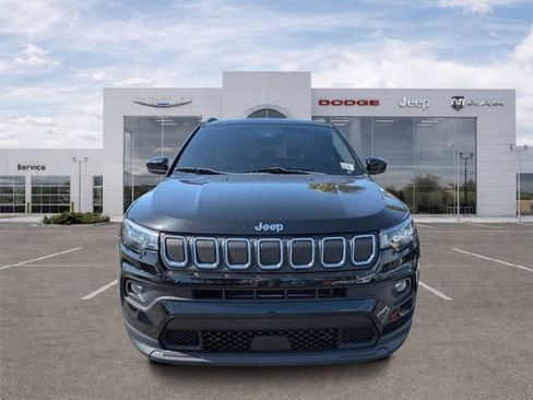 Certified 2022 Jeep Compass Latitude FWD image 6