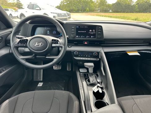 New 2026 Hyundai Elantra Sport FWD image 23