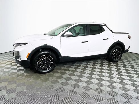 Used 2022 Hyundai Santa Cruz SEL image 4