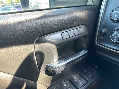 Used 2019 GMC Sierra 2500 Denali w/ Duramax Plus Package image 17