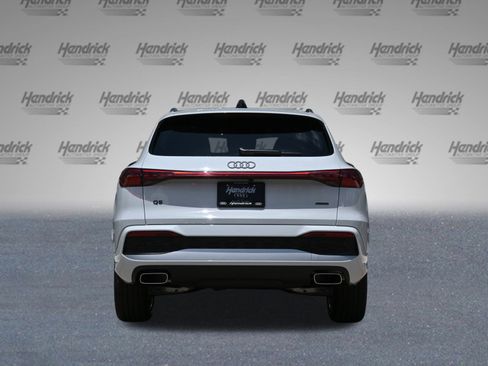 Used 2025 Audi Q5 Premium w/ Premium Plus AWD/4WD image 8