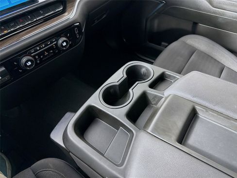 Used 2024 Chevrolet Silverado 1500 LT Trail Boss AWD/4WD image 8