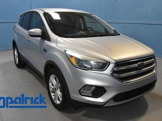 Used 2017 Ford Escape SE FWD video 1